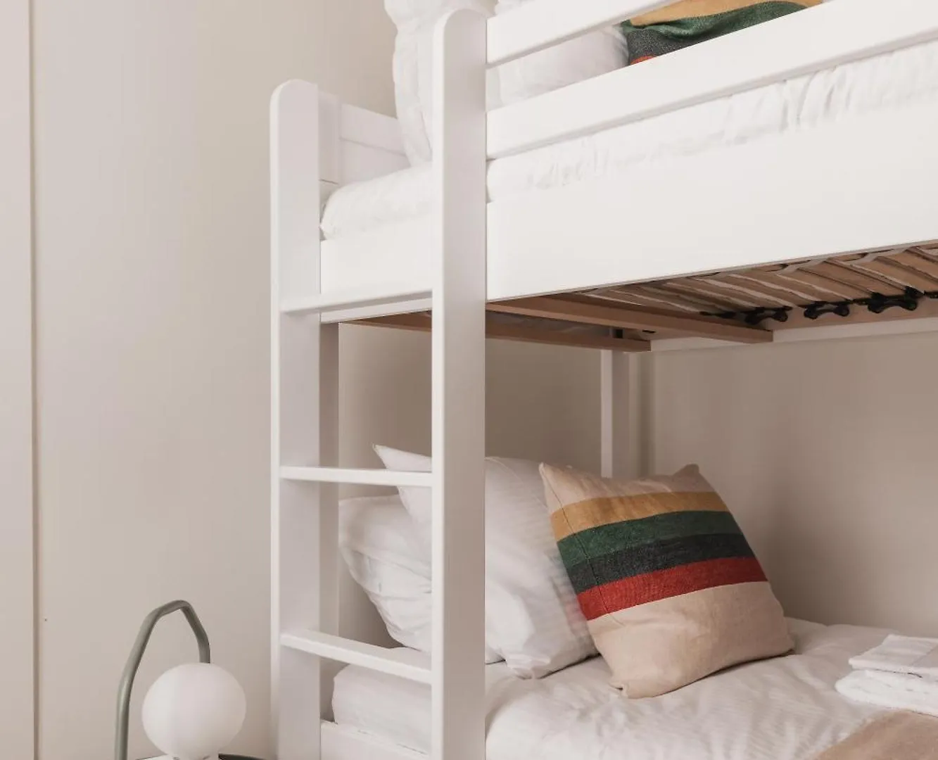 Apartamento Highest Five By Romy&Travis Brujas 0*,